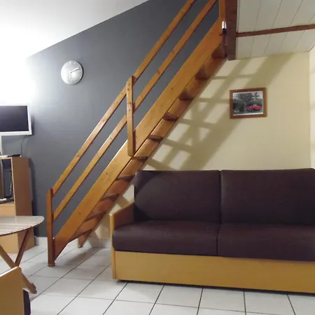 Hébergement de vacances A 10 Mn D Angers Maisonnette Independante Loire-Authion